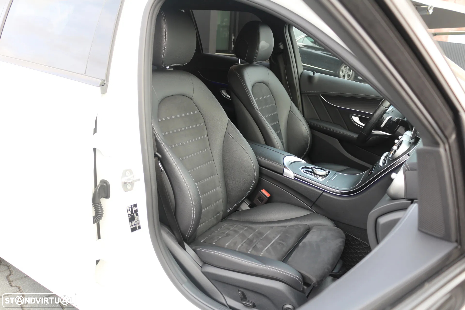 Mercedes-Benz C 300 de AMG Line - 21