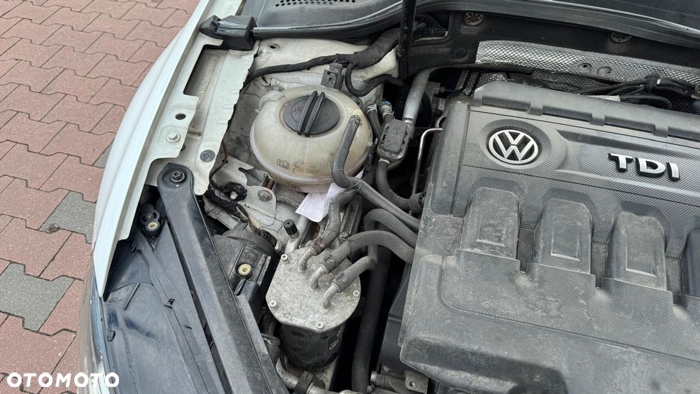 Volkswagen Golf 1.6 TDI BlueMot Comfortline - 14
