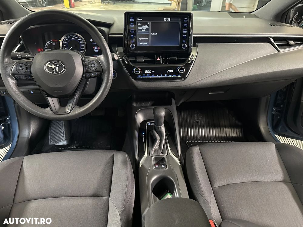 Toyota Corolla - 10