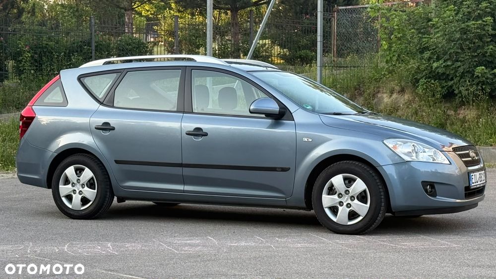 Kia Ceed 1.4 CVVT Attract - 17