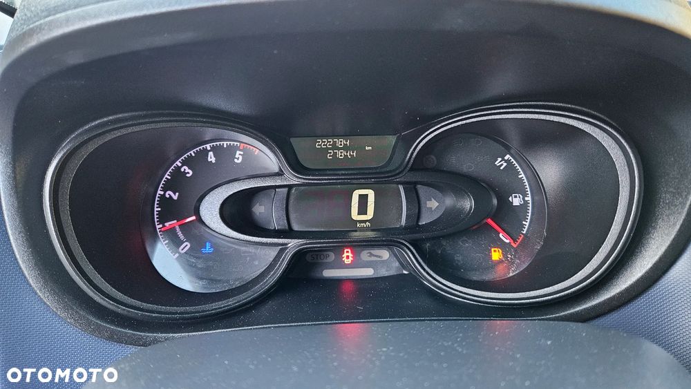 Opel Vivaro 1,6 CDTI 120KM L2 Długi 2018 Rok Klima Webasto Tempomat Hak Parktronik - 16