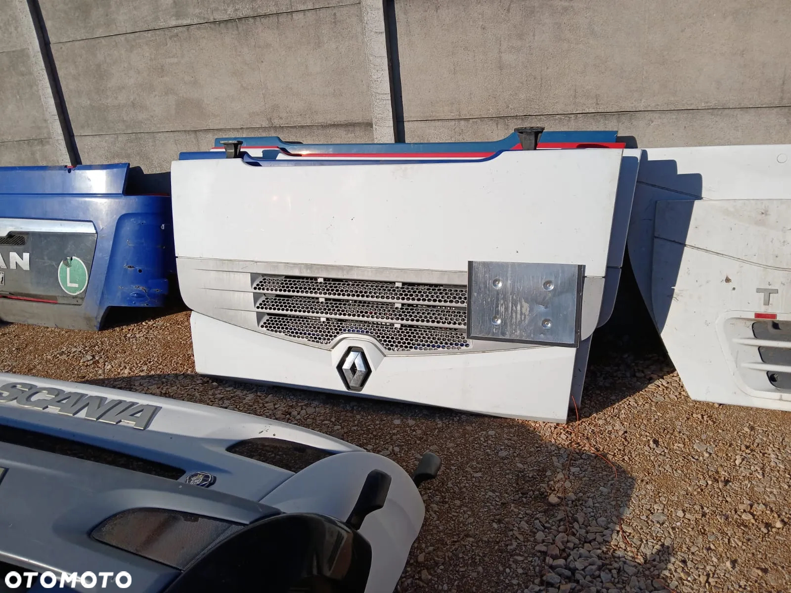 MASKA ATRAPA GRILL RENAULT PREMIUM DCI DXI MIDLUM - 3