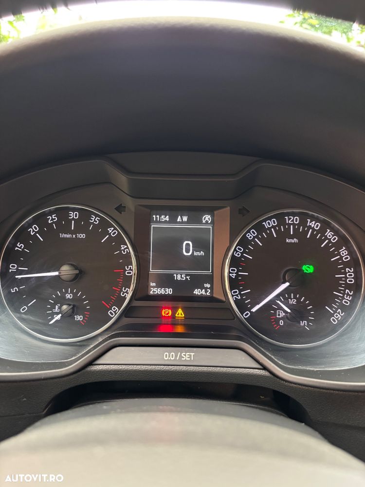 Skoda Octavia 2.0 TDI DSG Style - 9
