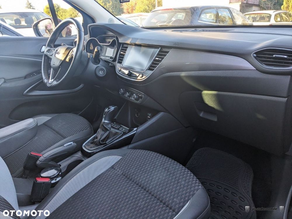 Opel Crossland X - 8