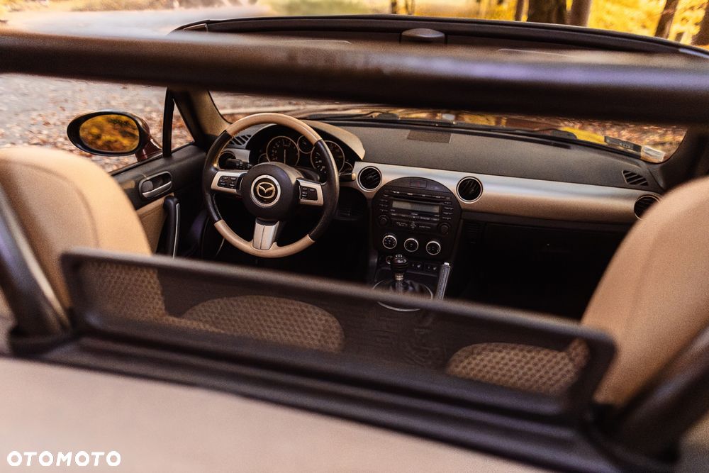 Mazda MX-5 2.0 Sport - 21