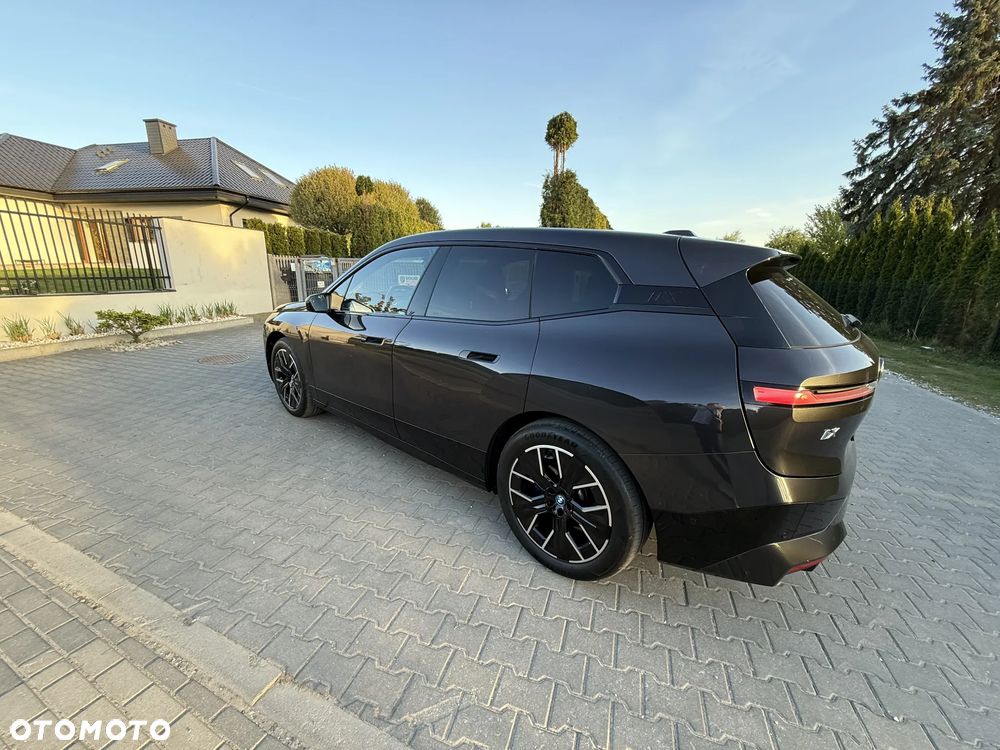 BMW iX xDrive50 111.5kWh Signature - 3