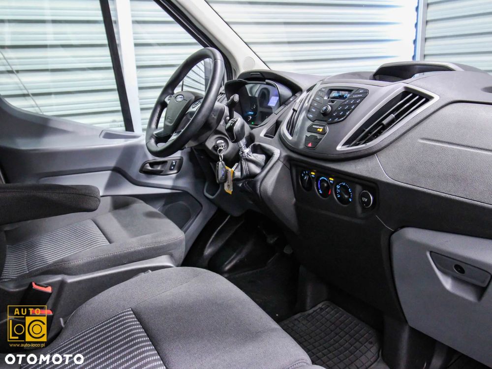 Ford TRANSIT BRYGADÓWKA 7 OSÓB - 17