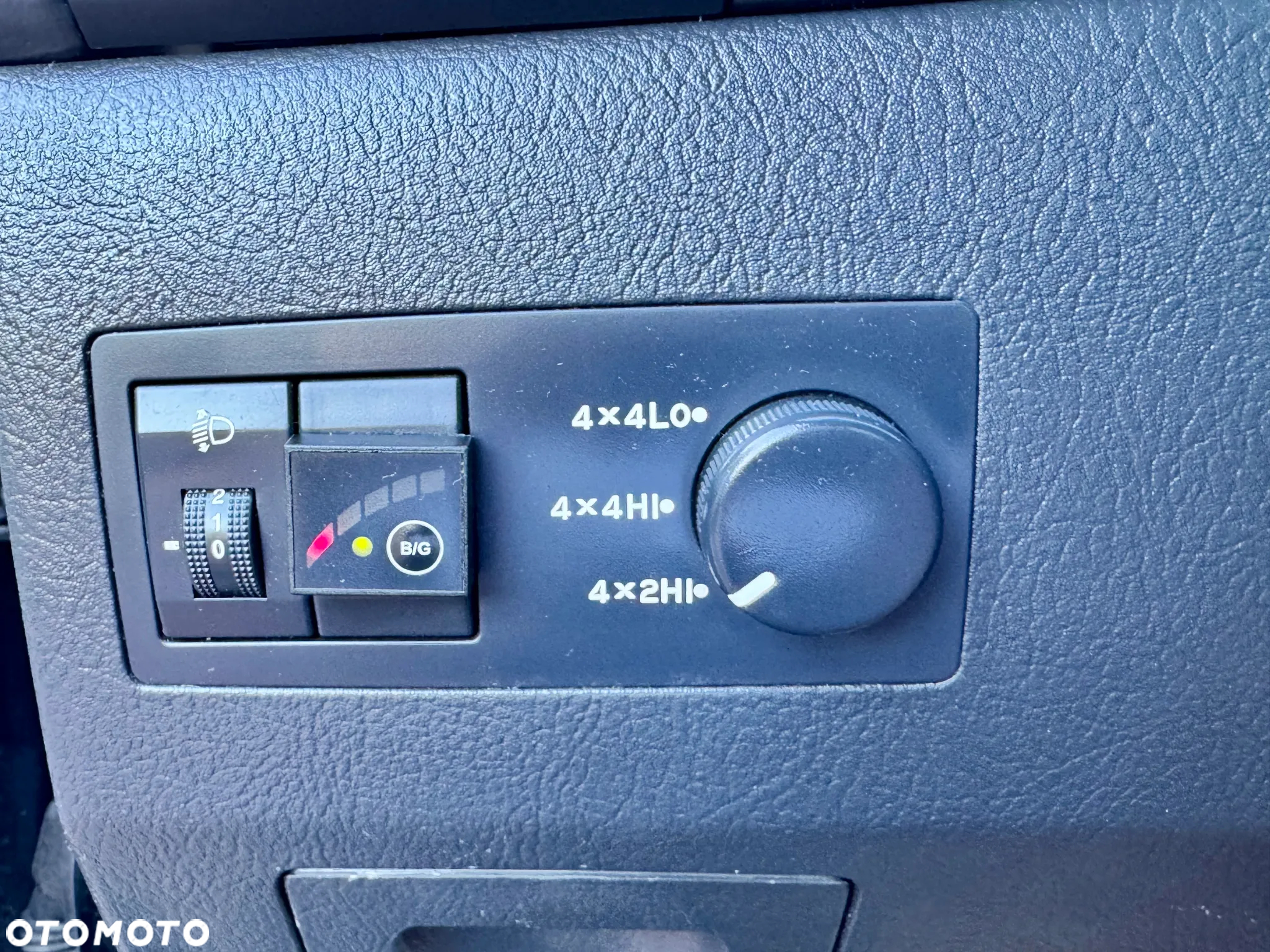 Kia Sorento 3.3 V6 EX - 6