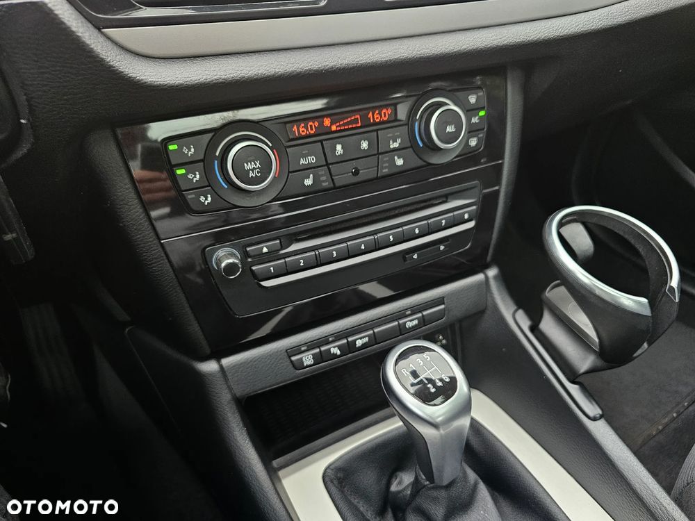 BMW X1 sDrive20d Sport Line - 19