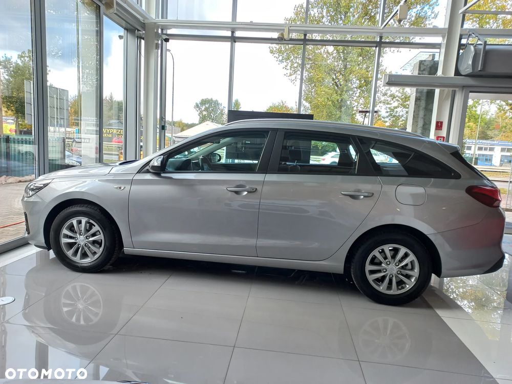 Hyundai i30 1.5 DPI Classic + - 6