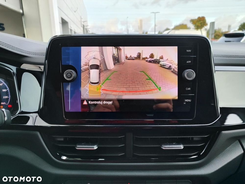 Volkswagen T-Roc - 29