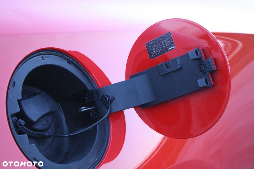 Opel Astra 1.6 Turbo Sport - 20