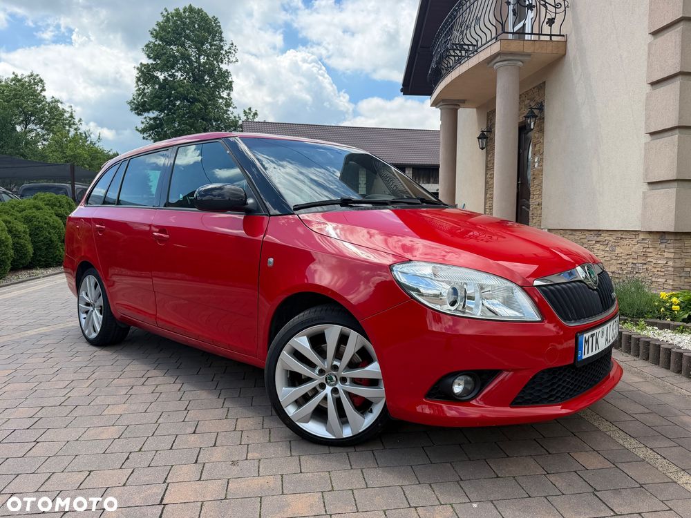 Skoda Fabia 1.4 TSI DSG RS - 15