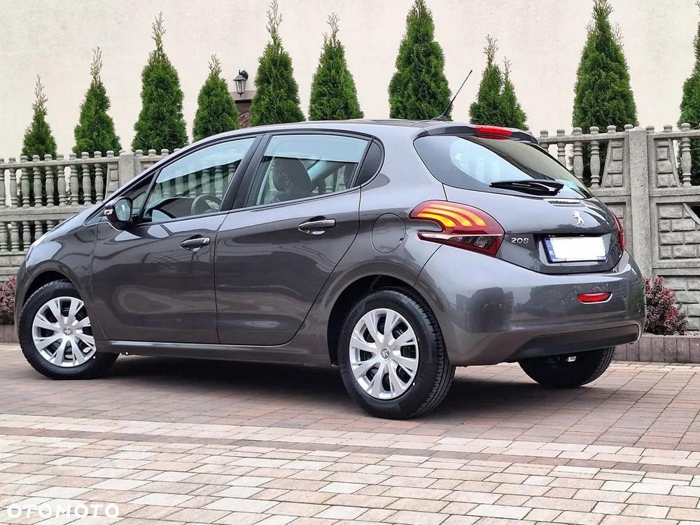 Peugeot 208 1.2 PureTech Allure - 24