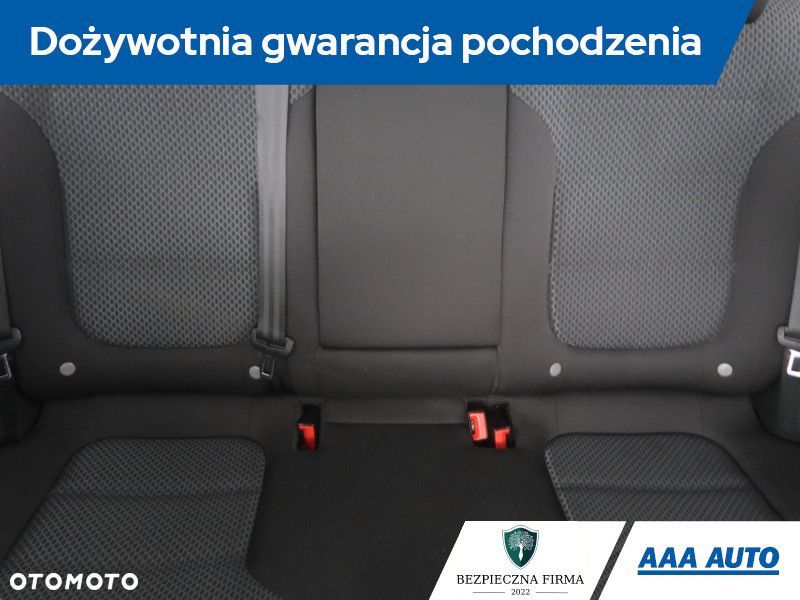 Volkswagen Jetta - 12