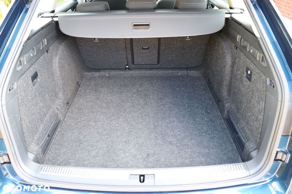 Skoda Superb 2.0 TDI Ambition DSG7 - 28