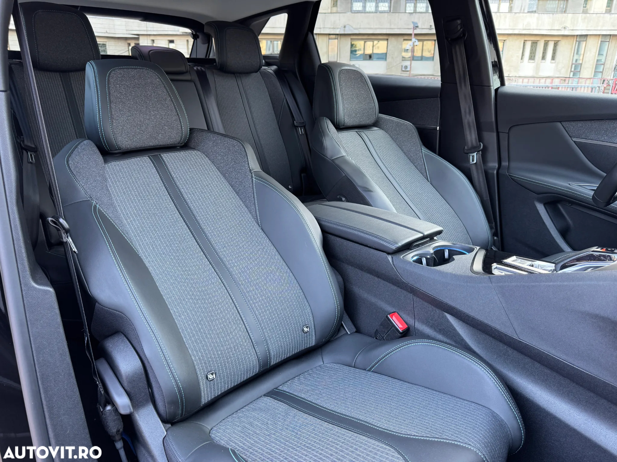 Peugeot 3008 Plug-In Hybrid 225 e-EAT8 Allure Pack - 18
