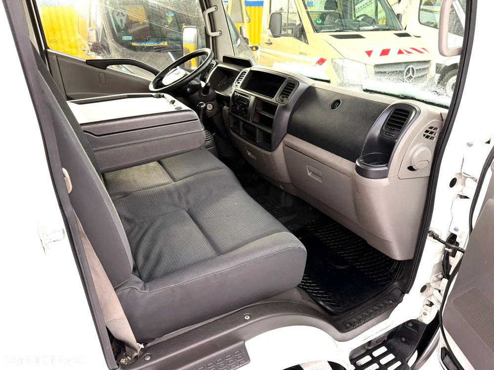 Palfinger P260B (26m w bok 14m)Nissan CABSTAR - 12