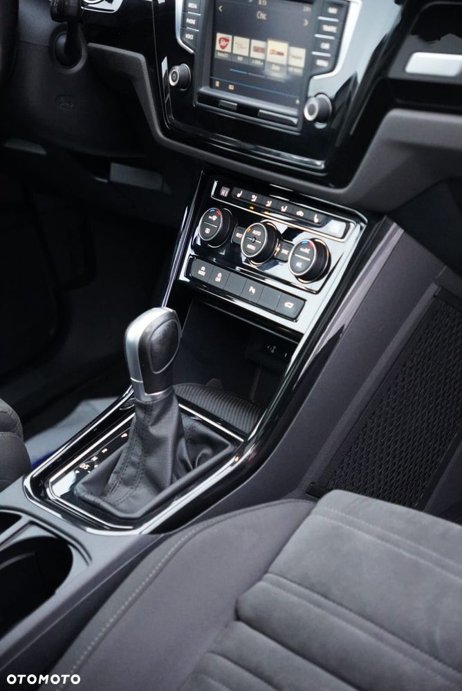 Volkswagen Touran 2.0 TDI BMT Highline DSG - 6