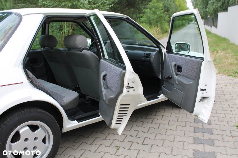 Ford Orion 1.4 CL - 26