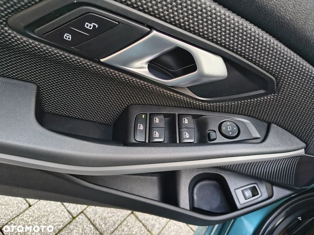 BMW Seria 3 320i Sport Line Shadow - 16