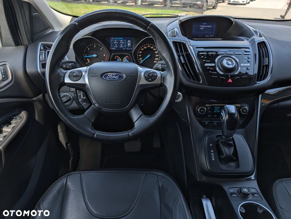 Ford Kuga 2.0 TDCi 4x4 Titanium - 25