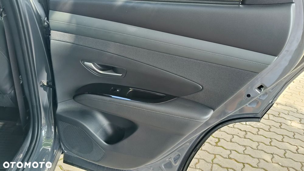 Hyundai Tucson 1.6 T-GDi 48V-Hybrid 2WD DCT Select - 18