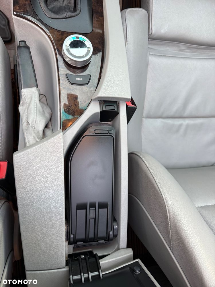 BMW Seria 5 - 24
