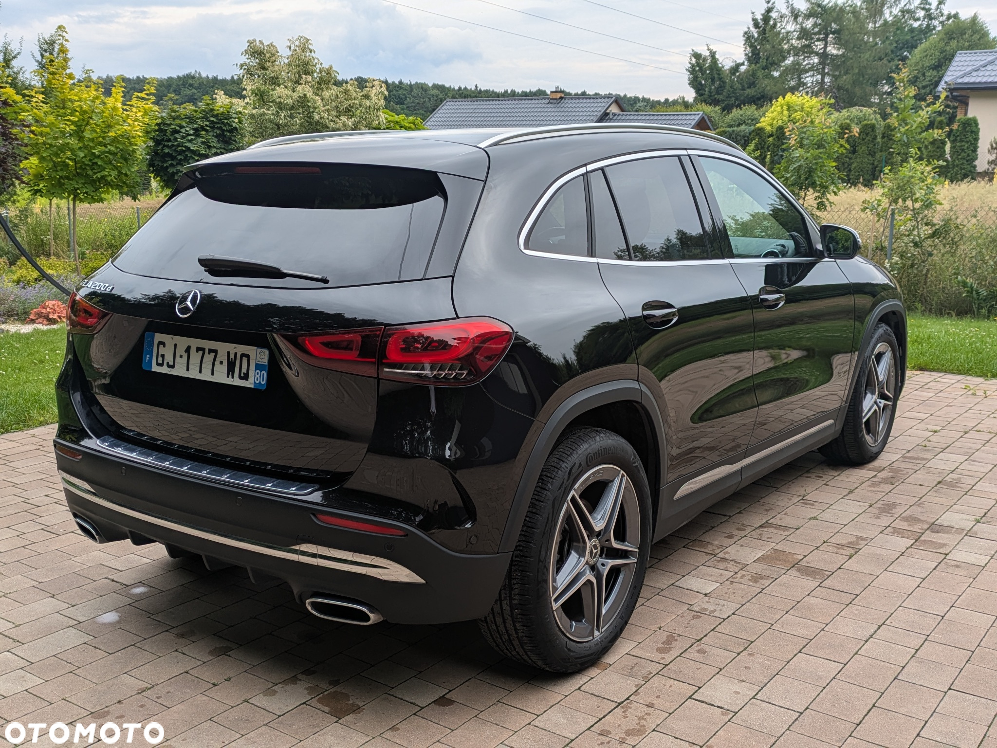 Mercedes-Benz GLA - 8