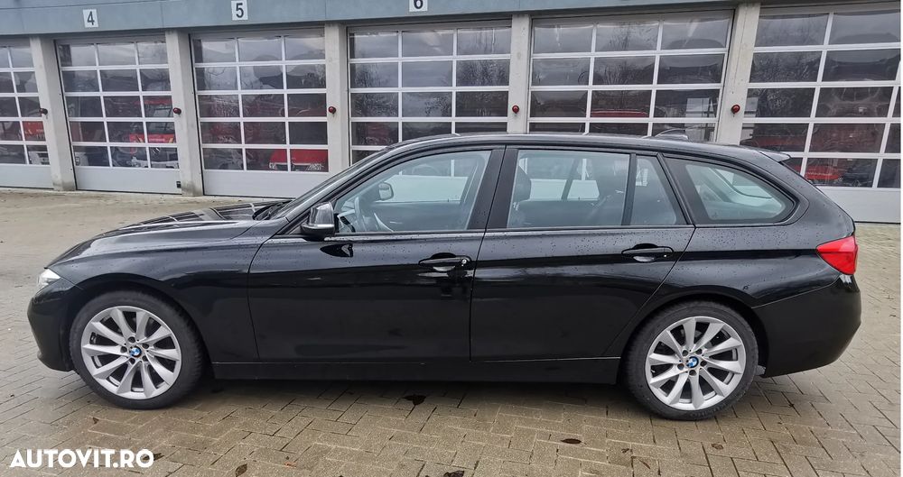 BMW Seria 3 320d Touring Aut. - 11