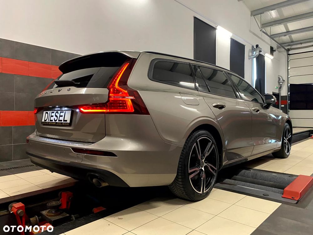 Volvo V60 D3 Geartronic Momentum Pro - 13