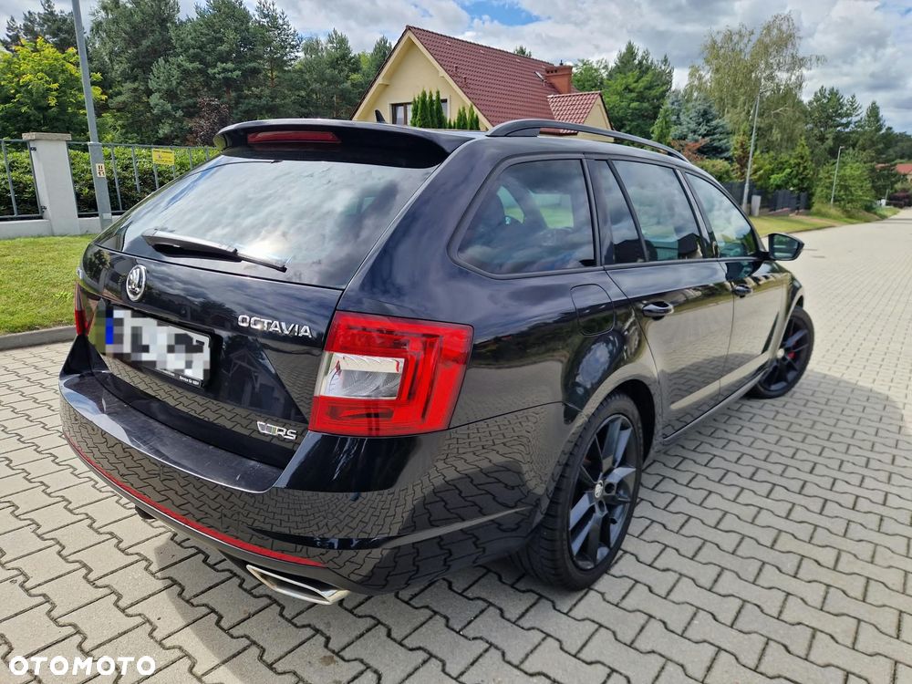 Skoda Octavia 2.0 TDI DSG RS - 3