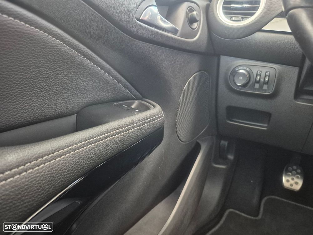 Opel Adam 1.0 T Jam J17 - 10