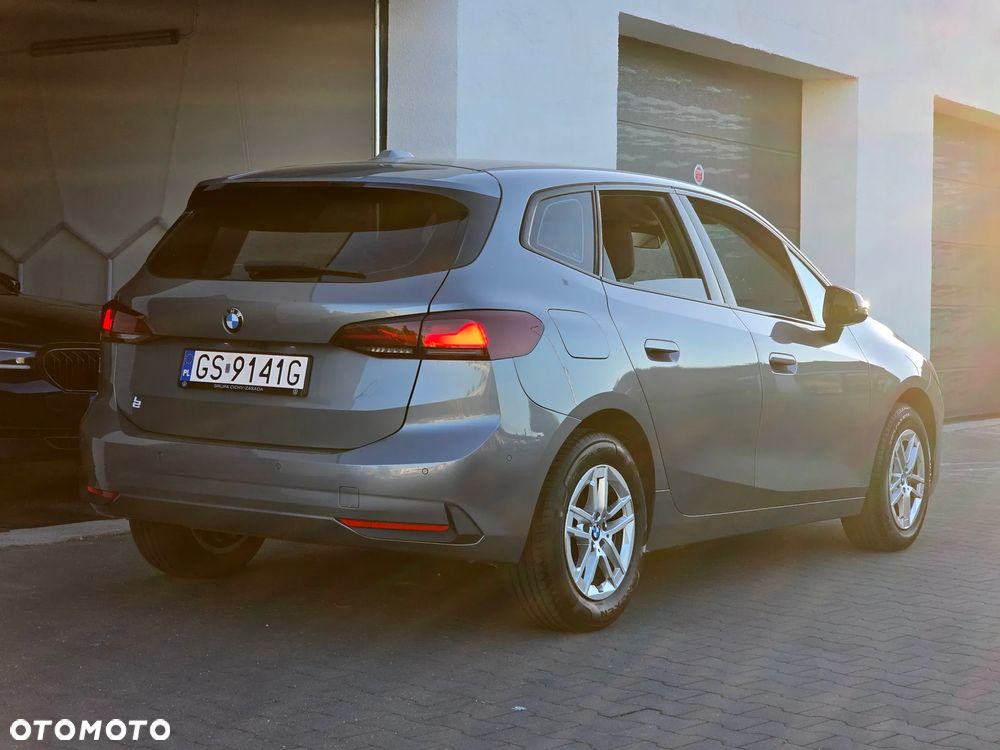 BMW Seria 2 218i - 3