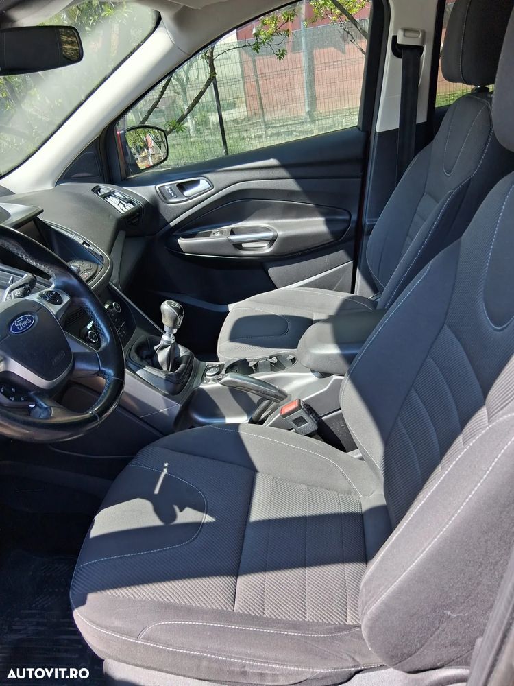 Ford Kuga 1.5 EcoBoost 2WD Trend - 4