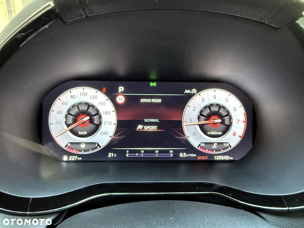 Kia XCeed 1.5 T-GDI Business Line DCT - 32