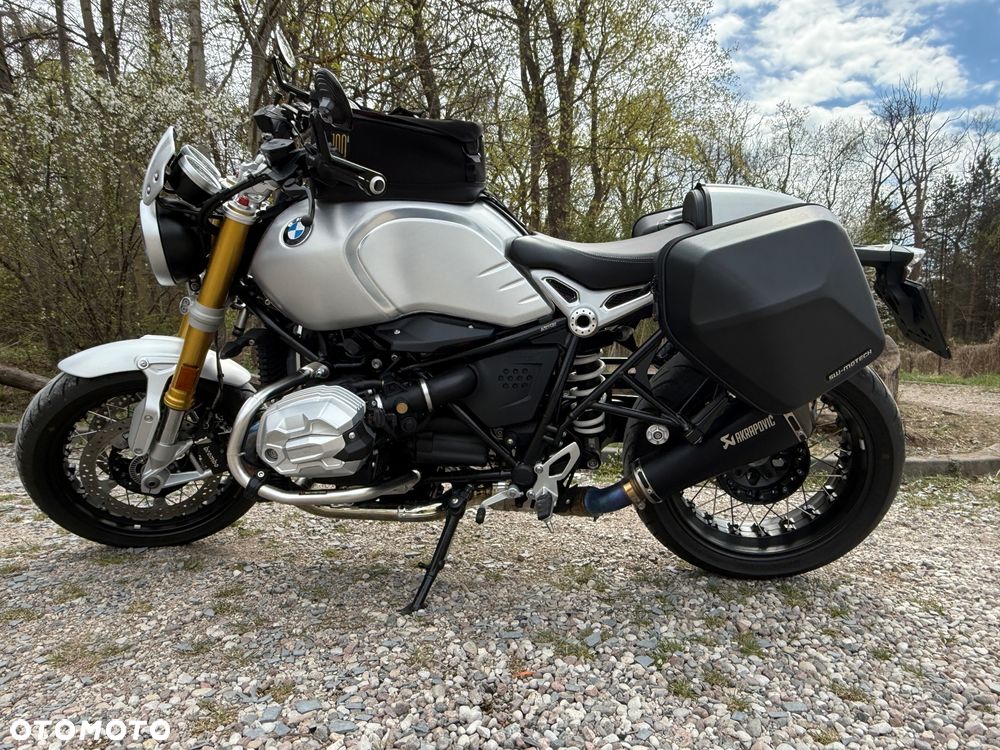 BMW R - 2