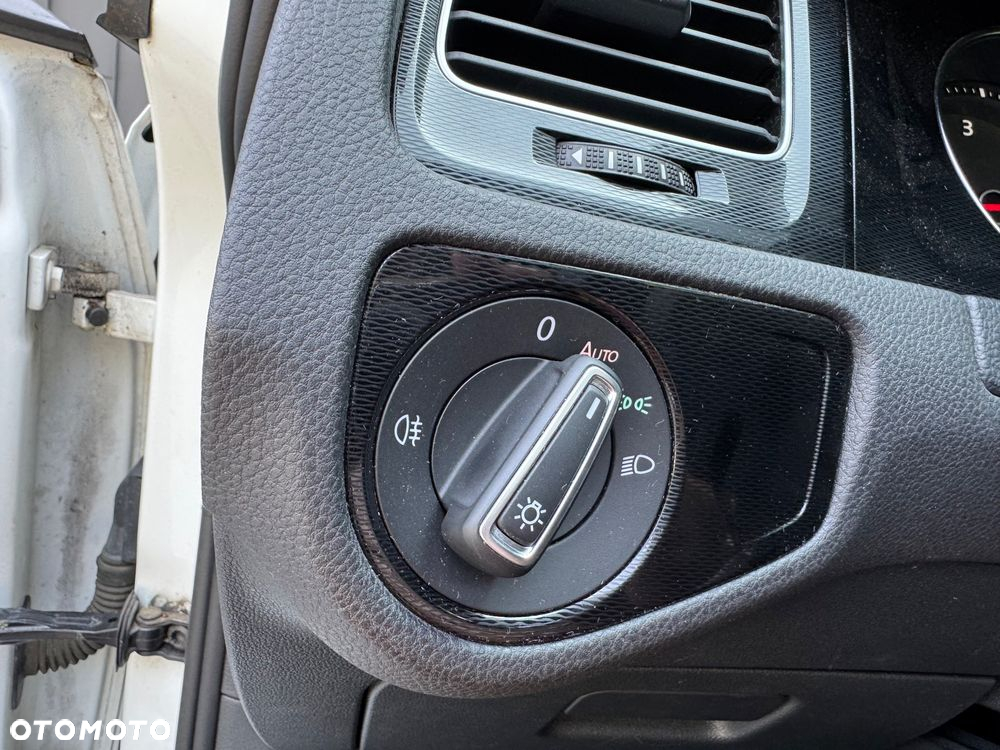 Volkswagen Golf VII 2.0 TDI BMT GTD DSG - 32
