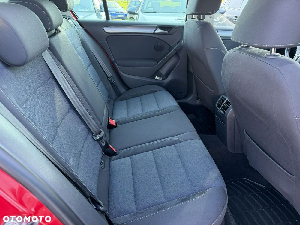 Volkswagen Golf - 15