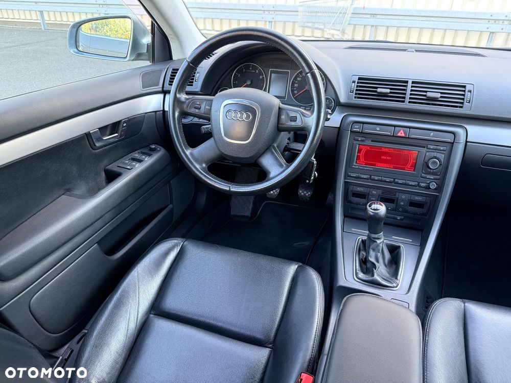 Audi A4 Avant - 26