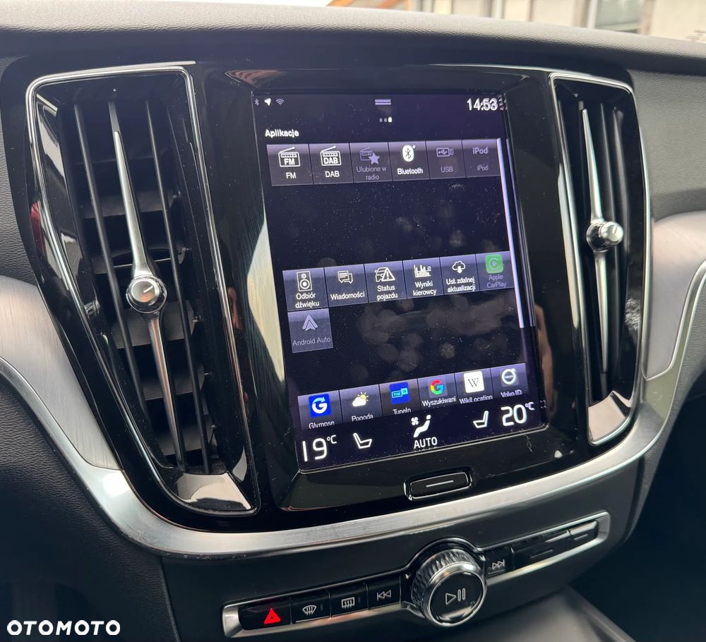 Volvo V60 B4 D Momentum Pro - 24