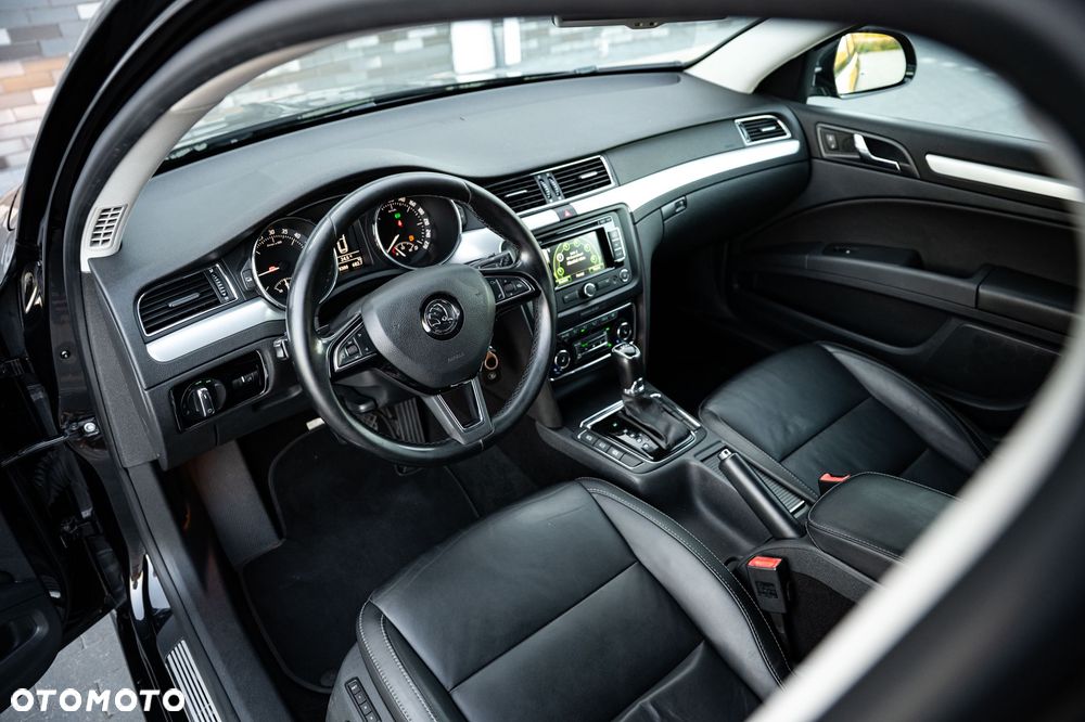 Skoda Superb 2.0 TDI L&K DSG - 15