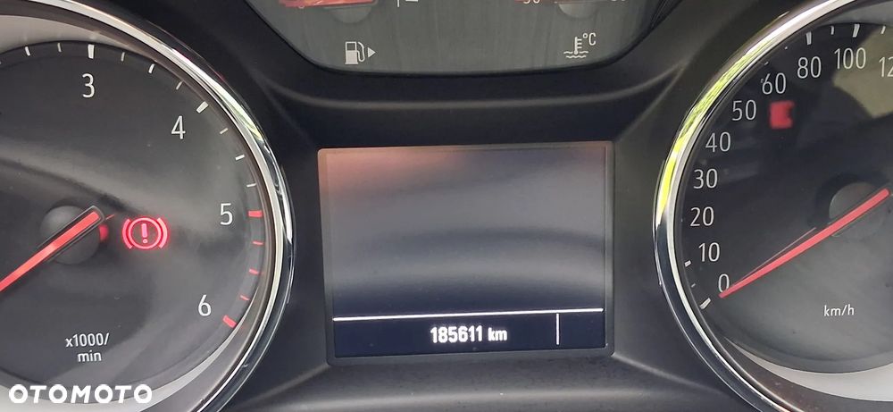Opel Astra 1.6 CDTI Elite S&S - 13