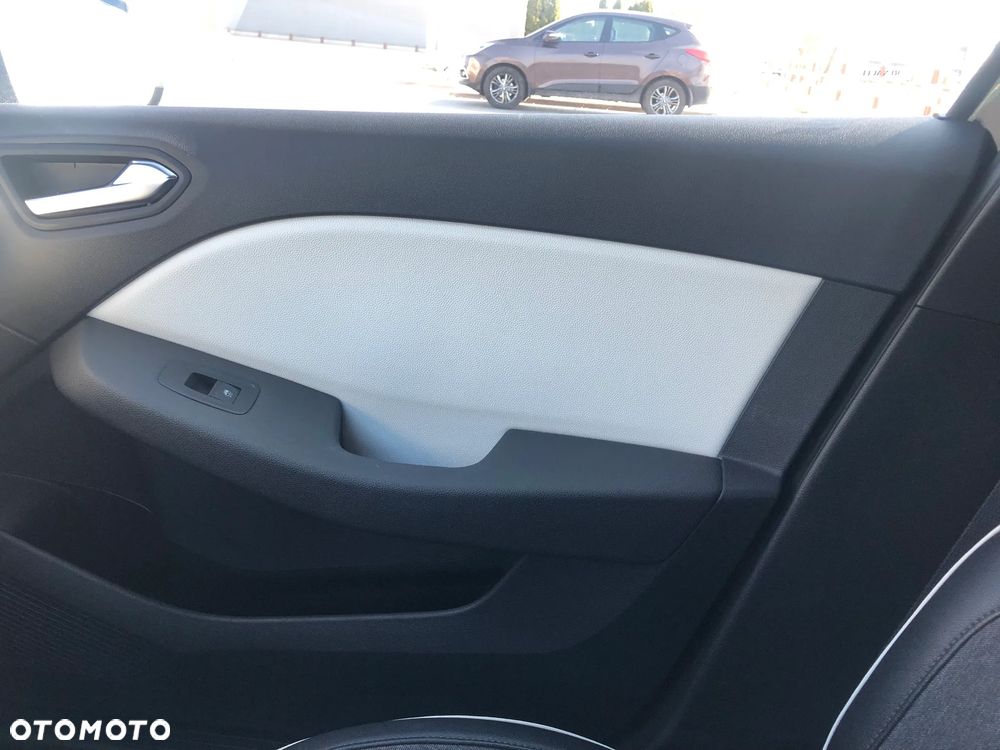 Renault Clio 1.0 TCe Techno - 17