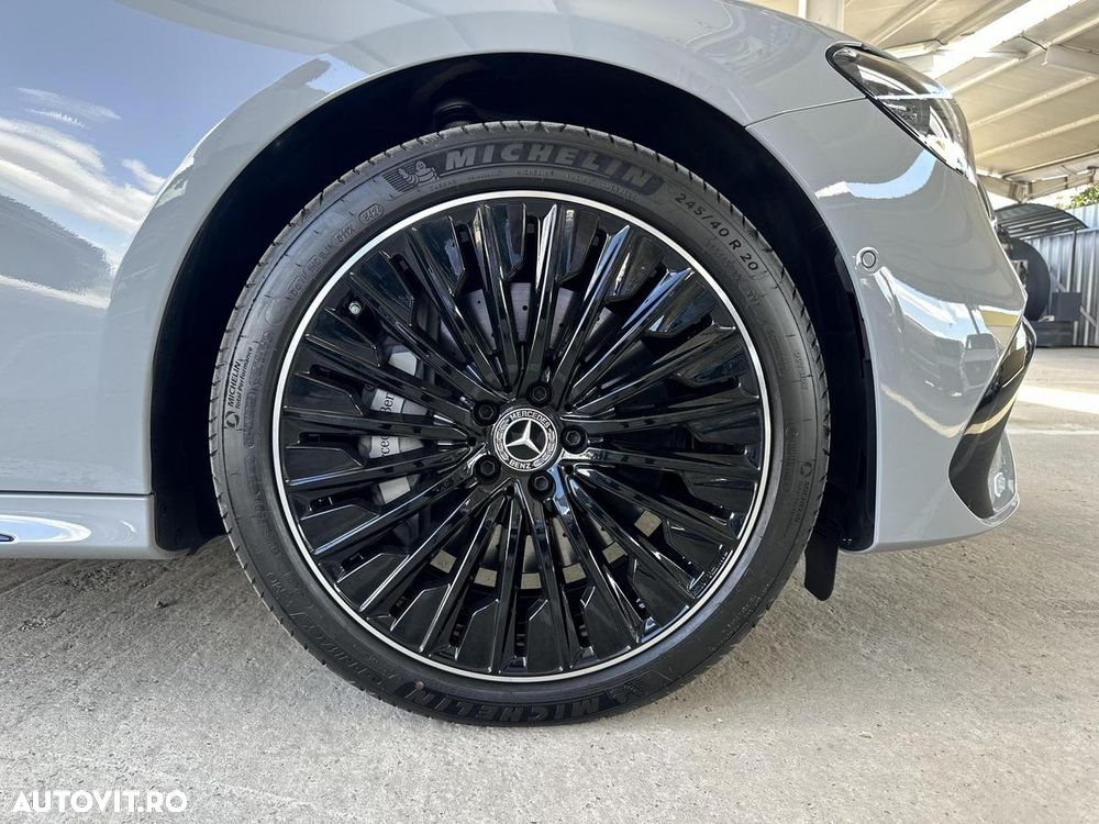 Mercedes-Benz E 300 E 4MATIC Aut. - 17