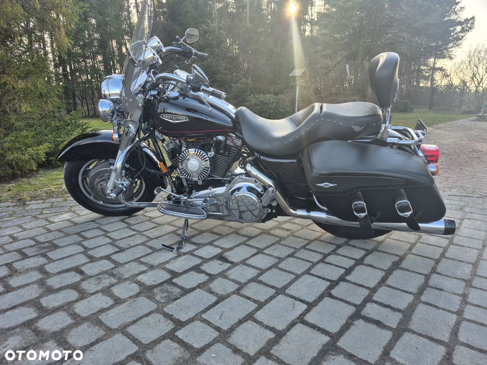 Harley-Davidson Touring Road King - 2