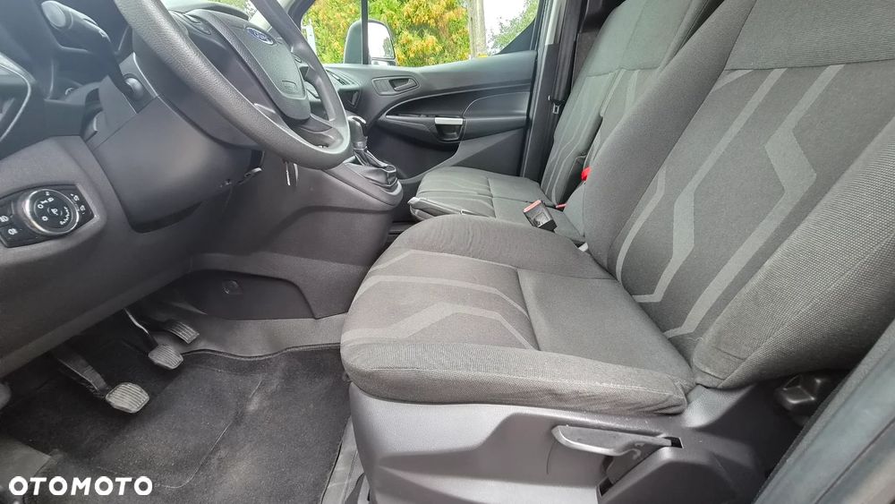 Ford Transit Connect - 11