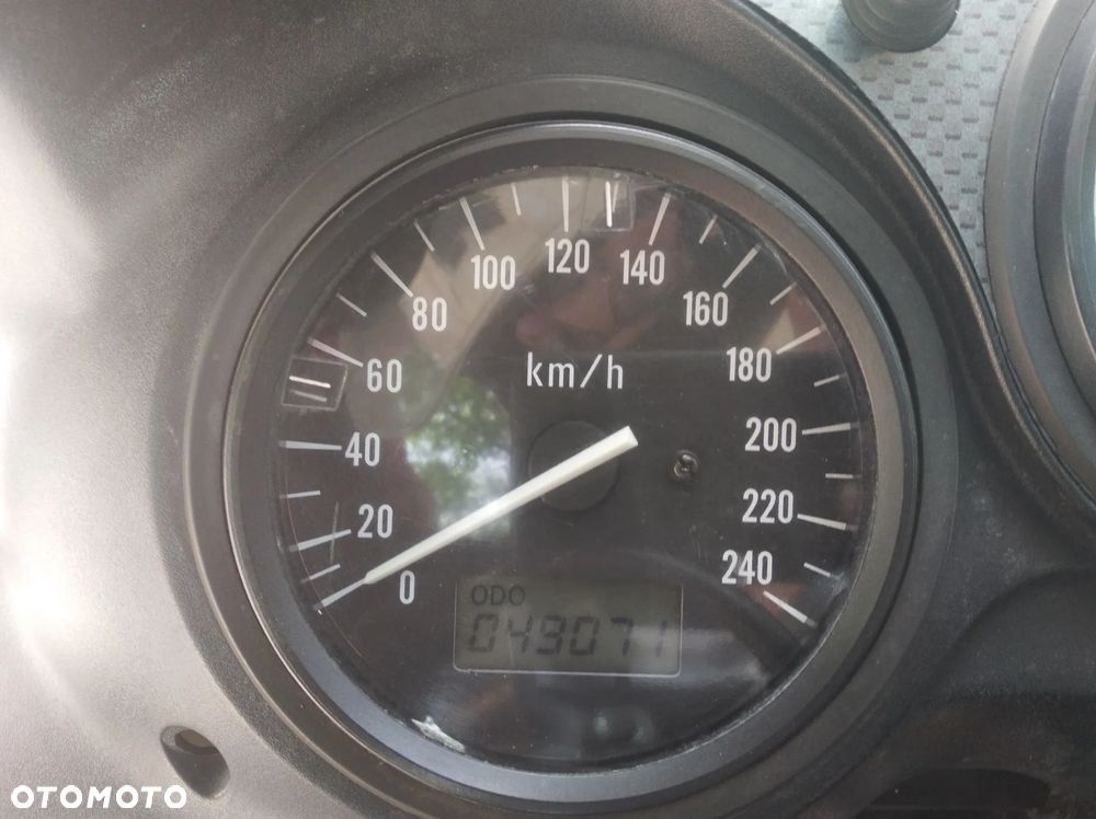 Suzuki SV - 8