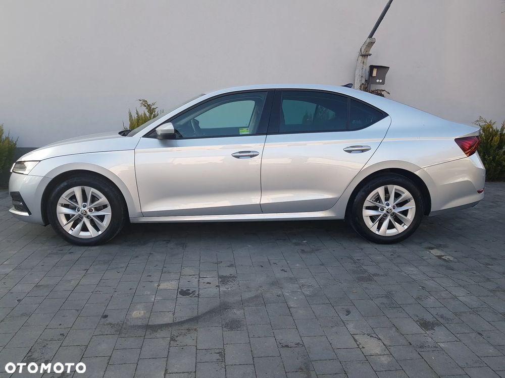 Skoda Octavia ver-1-5-tsi-act-ambition - 6