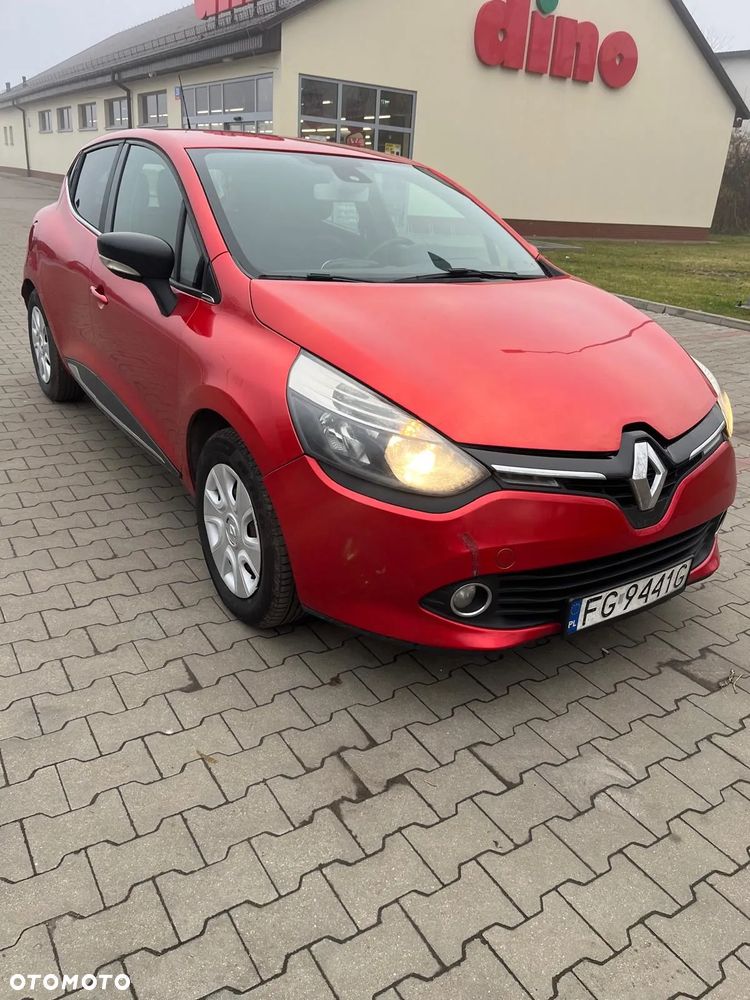 Renault Clio - 1